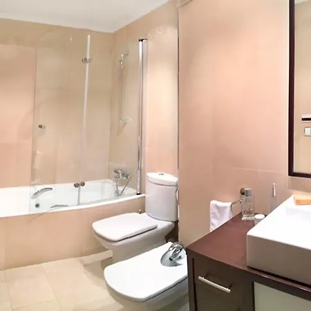 Apartamentos Vitoria * Витория